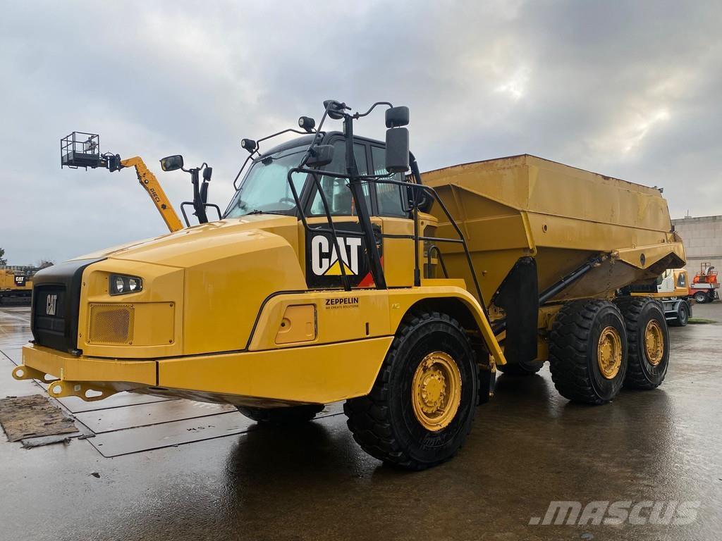 CAT 725C2 NVT Tombereau articulé