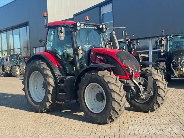 Valtra N134 Hitech Tracteur