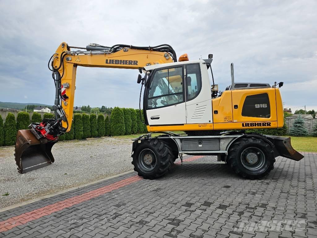 Liebherr A 916 Pelle sur pneus