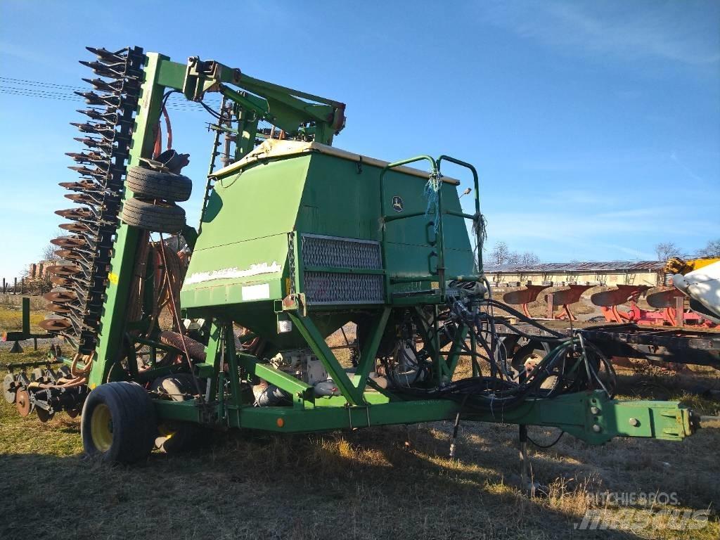 John Deere 740 A 9m Semoir