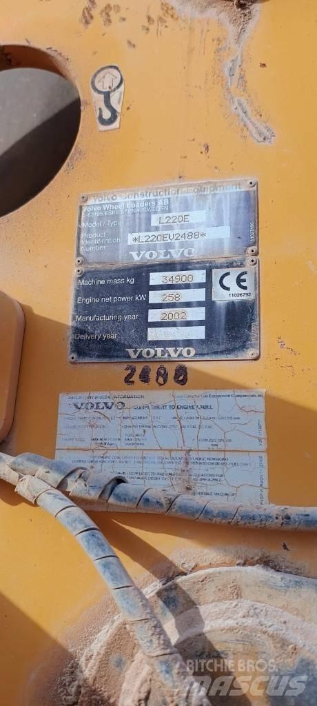 Volvo L 220 E Chargeuse sur pneus