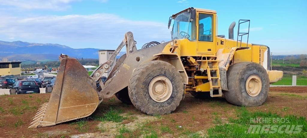 Volvo L 220 E Chargeuse sur pneus