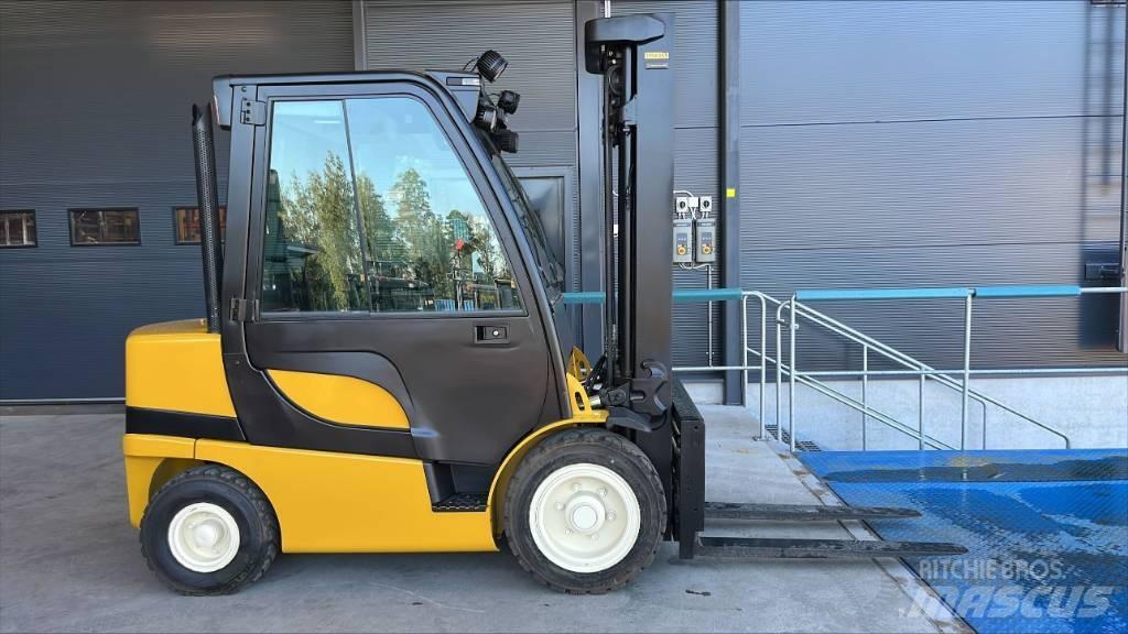 Yale GDP 30 VX Chariots diesel
