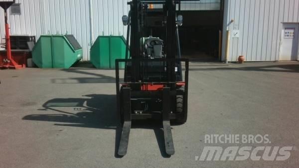 Manitou MI30G ST5 Chariot tout terrain
