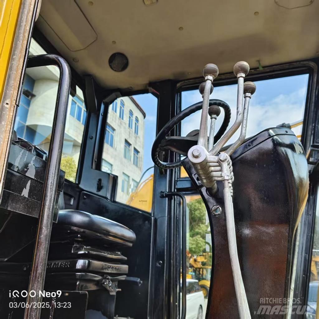 CAT 140 G Niveleuse