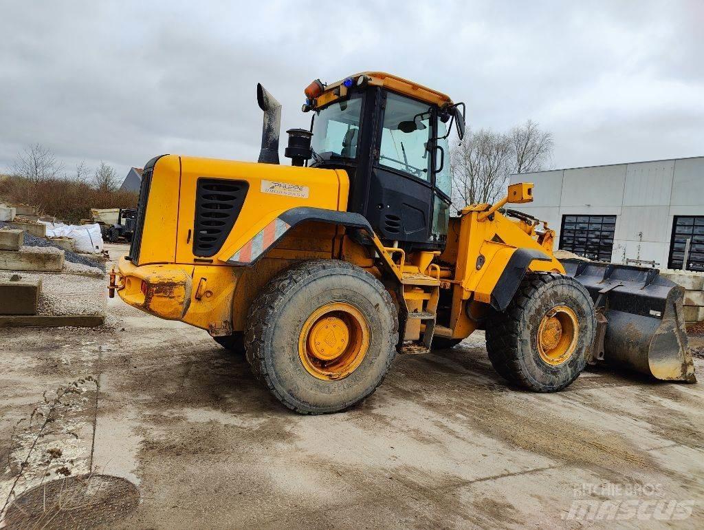 JCB 436 Chargeuse sur pneus