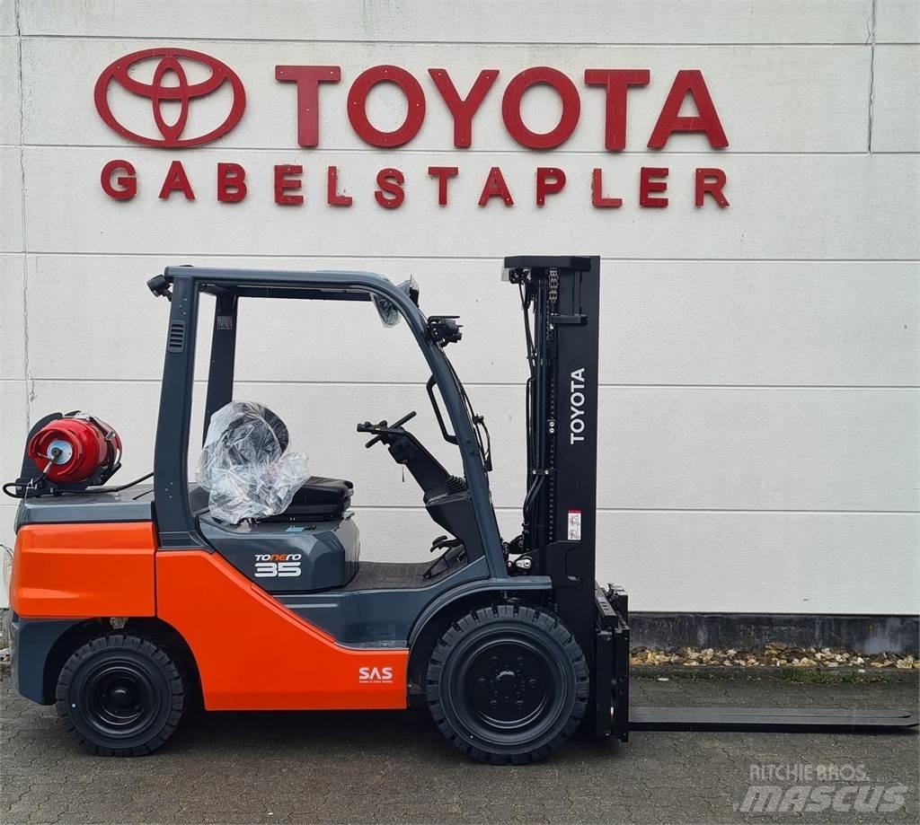 Toyota 02-8FGJF35 Chariots GPL