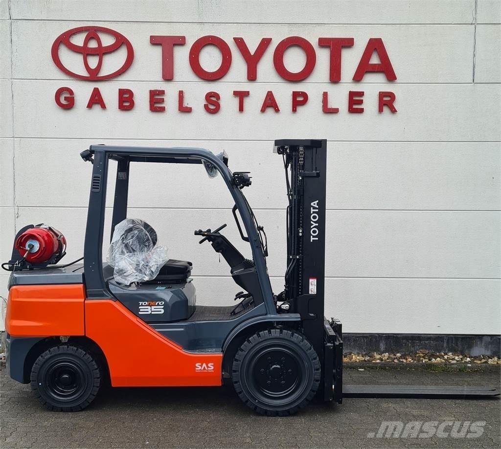 Toyota 02-8FGJF35 Chariots GPL