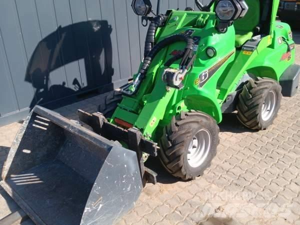 Avant E6 Chargeuse compacte