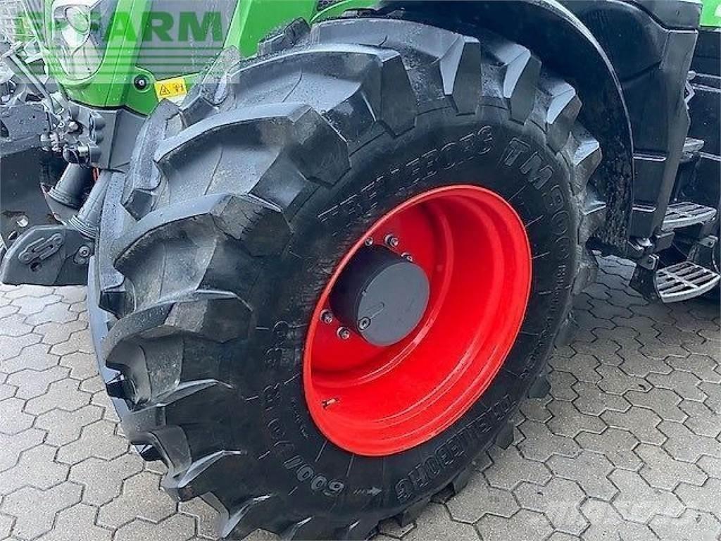 Fendt 828 s4 profi+ Tracteur