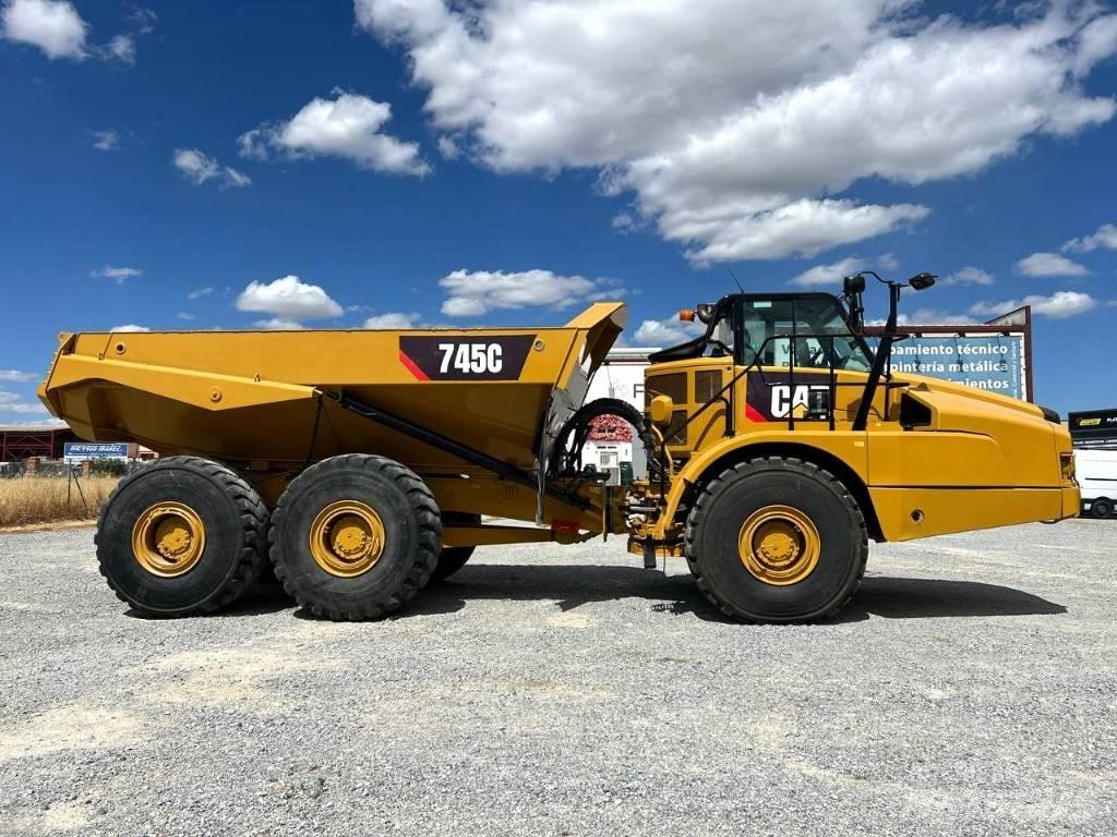 CAT 745 C Tombereau articulé