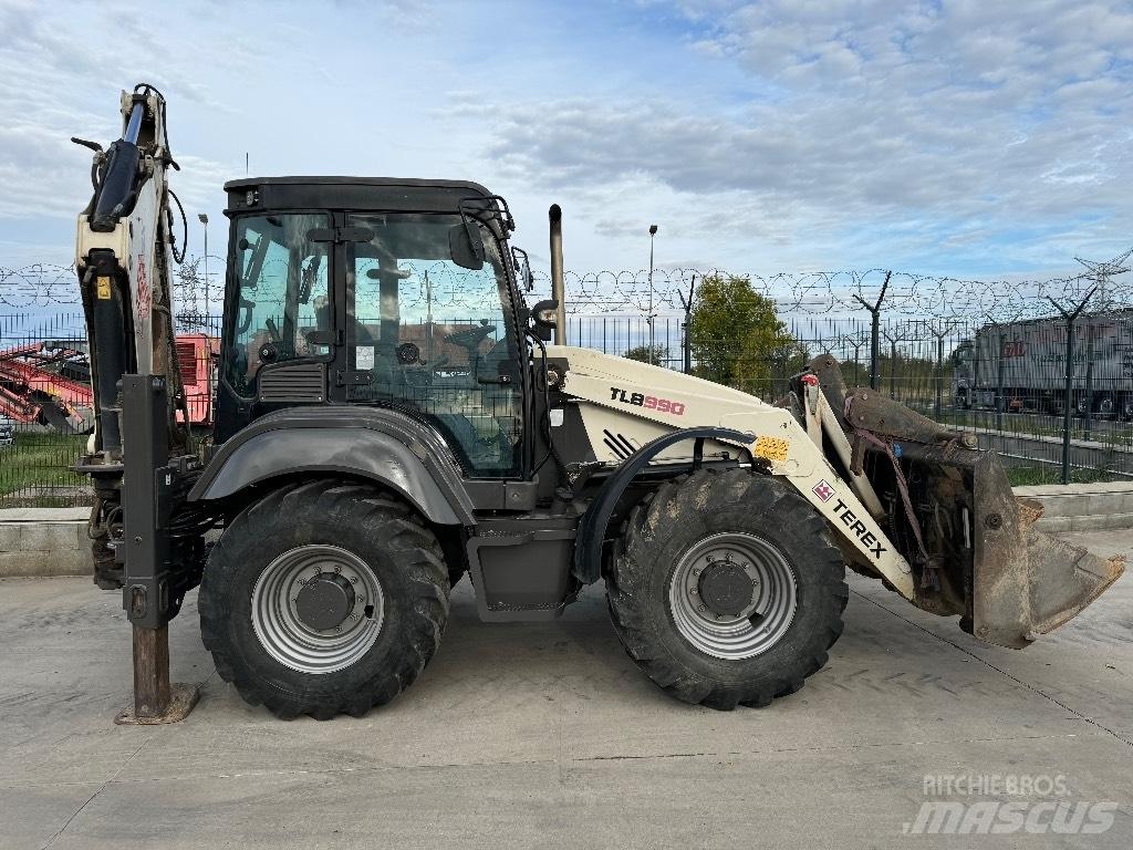 Terex TLB 990 Tractopelle