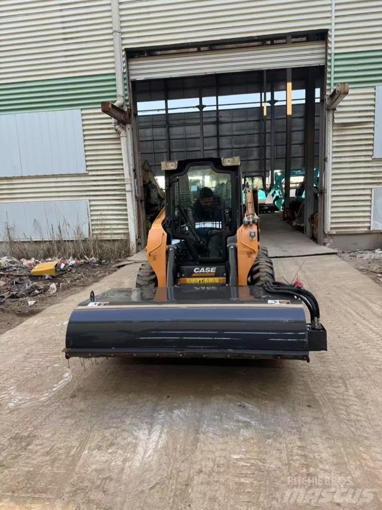 CASE SR 175 Chargeuse compacte