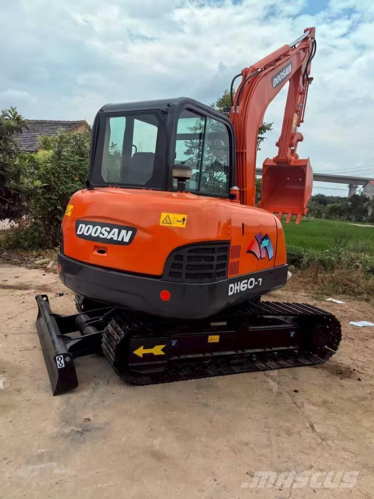 Doosan DH 60-7 Mini pelle < 7t