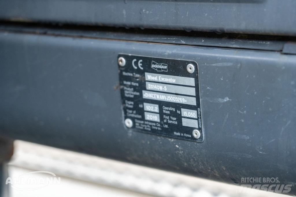 Doosan DX140W-5 Pelle sur pneus