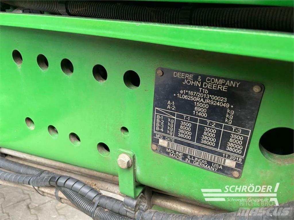 John Deere 6250 R Tracteur