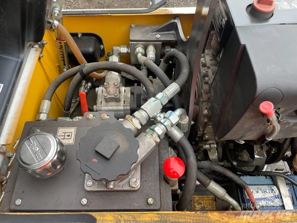 Mecalac MBR 71 Rouleaux monocylindre