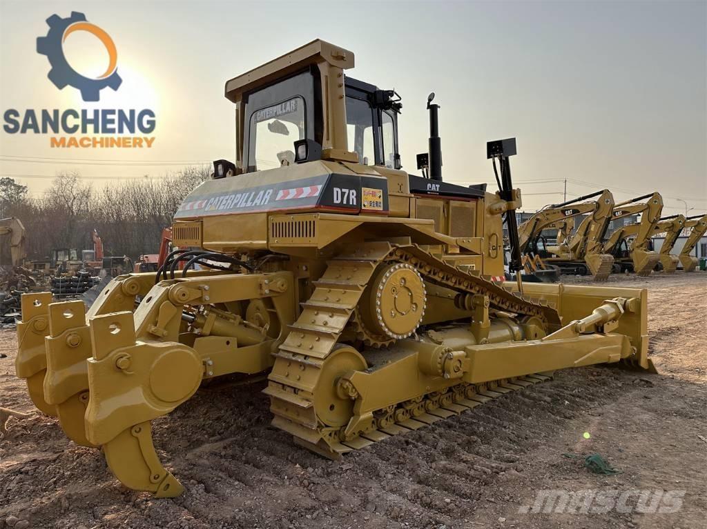 CAT D 7 R Bouteurs sur chenilles