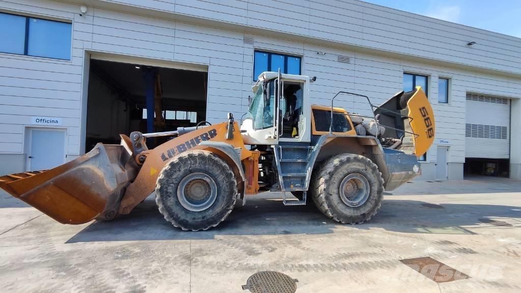 Liebherr L 566 Chargeuse sur pneus