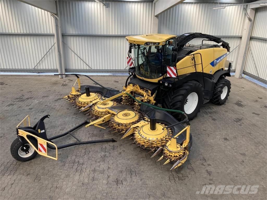New Holland FR700 Ensileuse automotrice