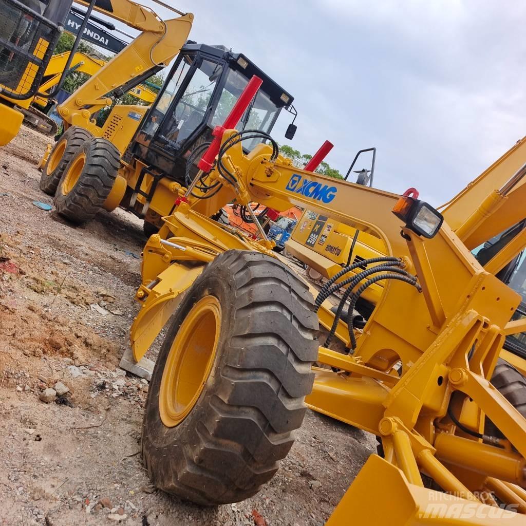 XCMG GR 215 Niveleuse