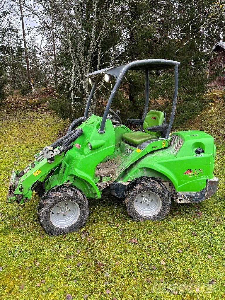 Avant 528 Chargeuse multifonction