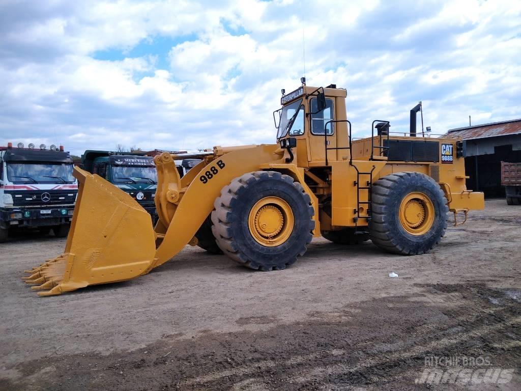 CAT 988 B Chargeuse sur pneus