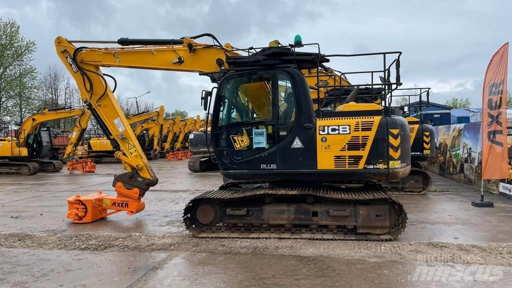 JCB JS 145 LC Pelle sur chenilles