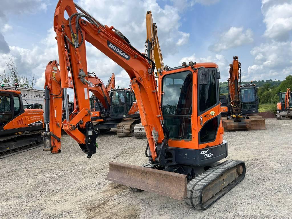 Doosan DX35Z Mini pelle < 7t