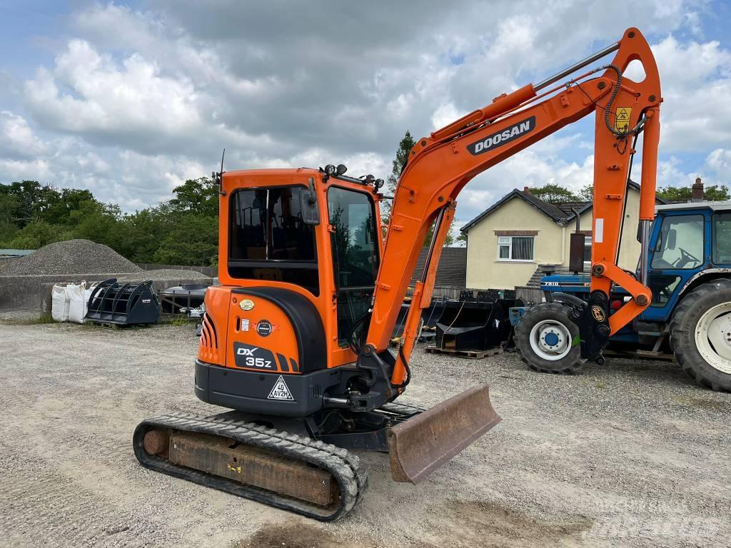 Doosan DX35Z Mini pelle < 7t