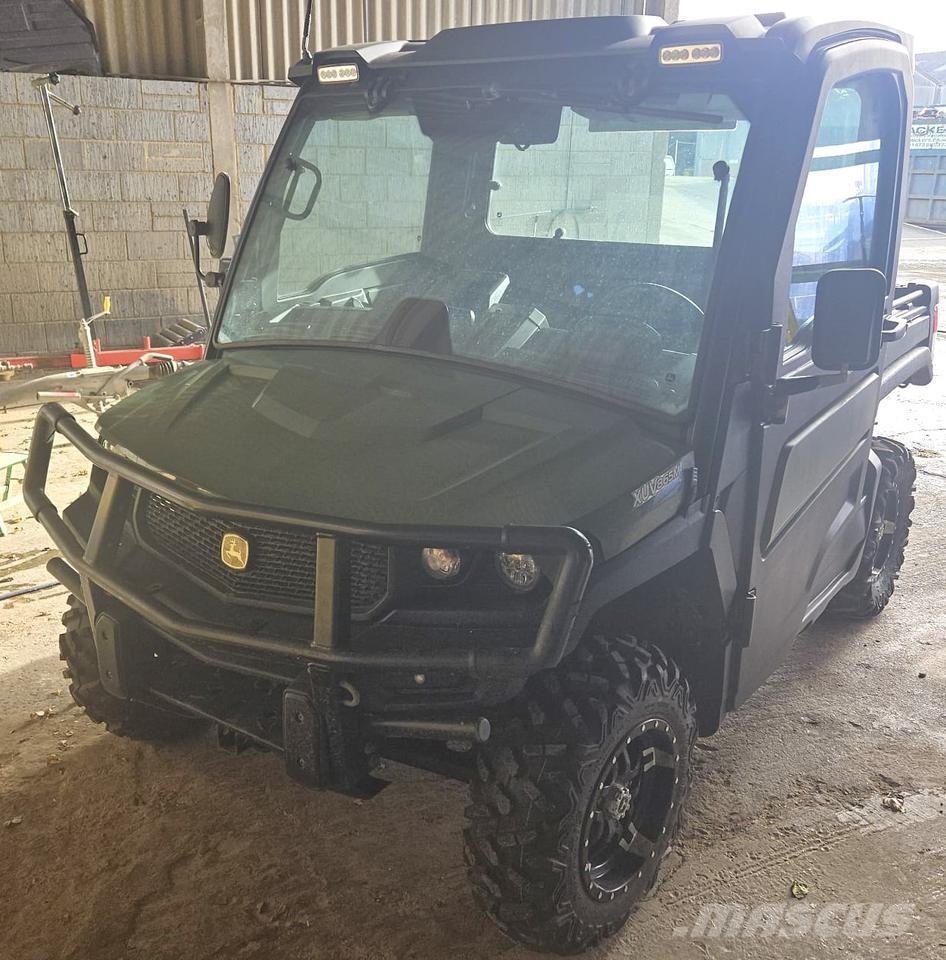John Deere XUV865M Quad