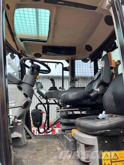 JCB Fastrac 4220 Tracteur