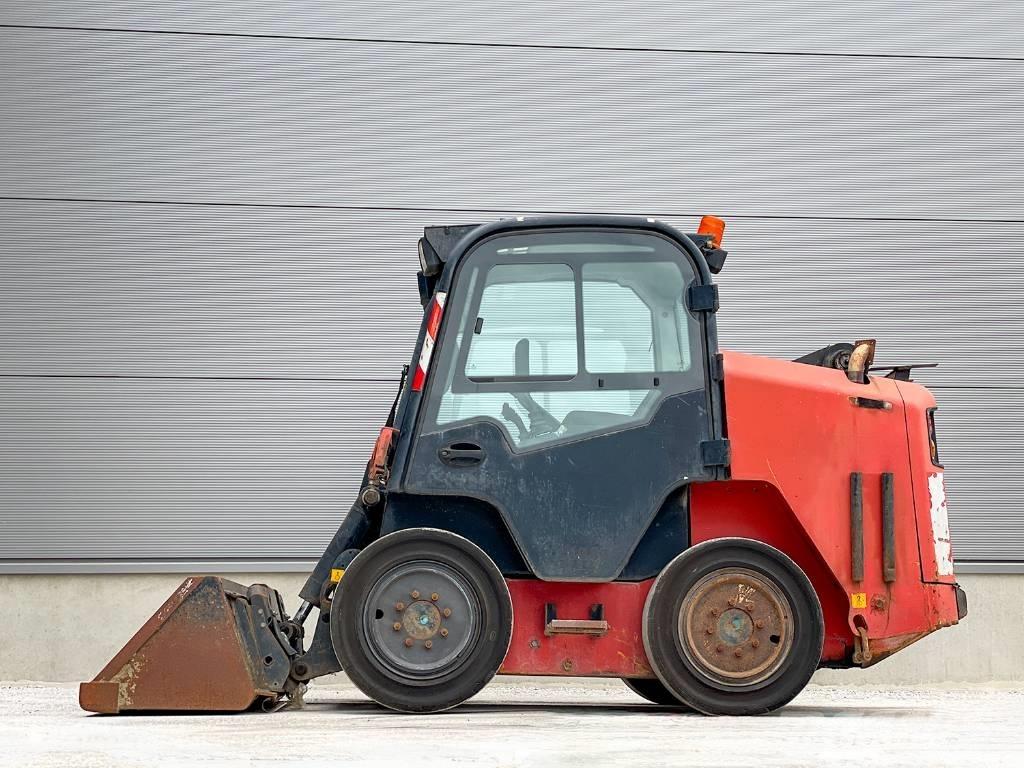 JCB R260 Chargeuse compacte