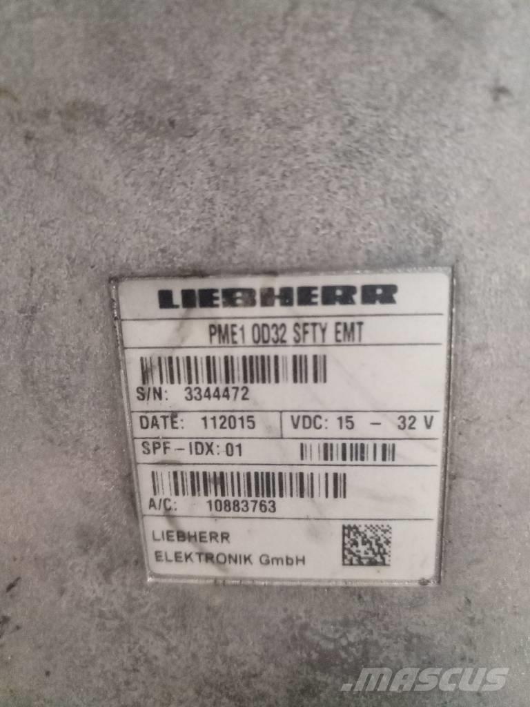 Liebherr R 916 LC Electronique