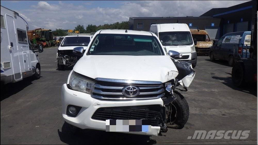 Toyota Hilux 4 Utilitaire benne
