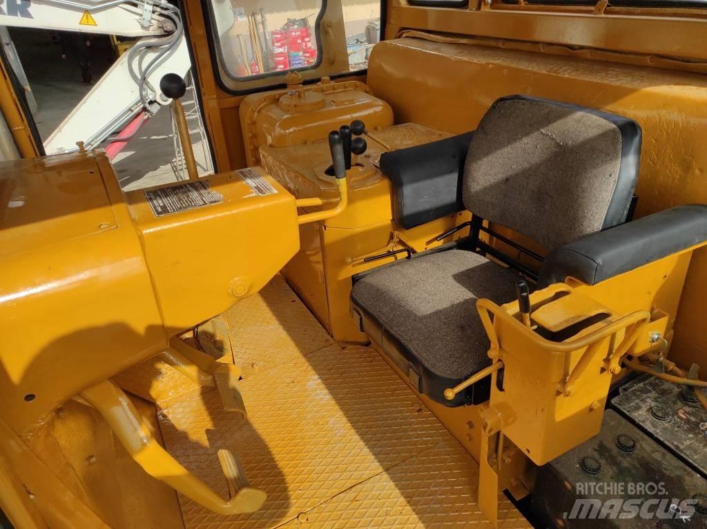 CAT D 9 H Bouteurs sur chenilles