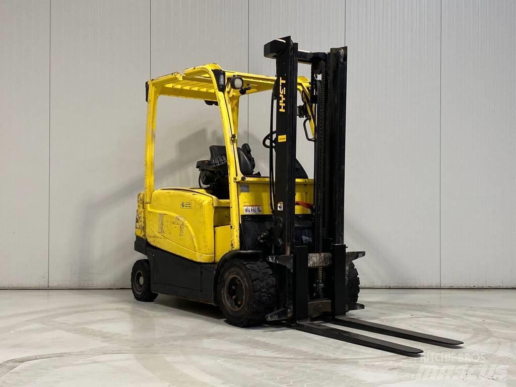 Hyster J3.0XN Chariots élévateurs électriques