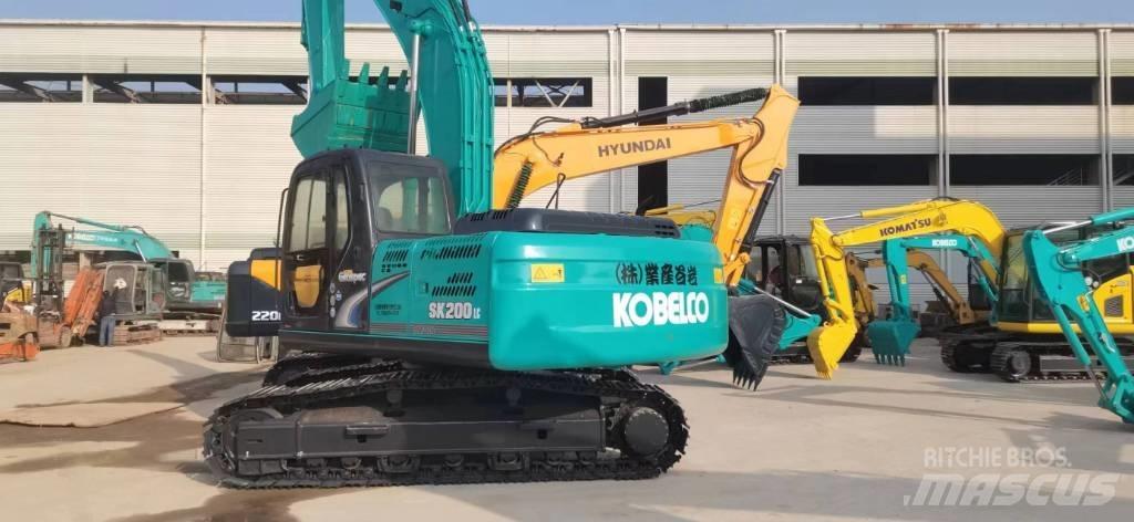 Kobelco SK 200 Pelle sur chenilles