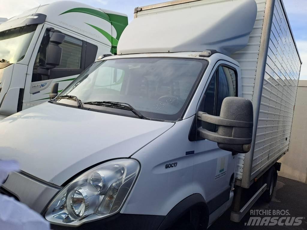 Iveco DAILY 60C17 Camion Fourgon