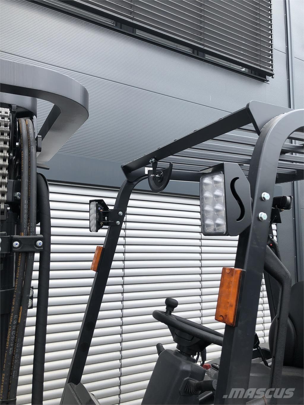 Bobcat G30 NXP Chariots GPL