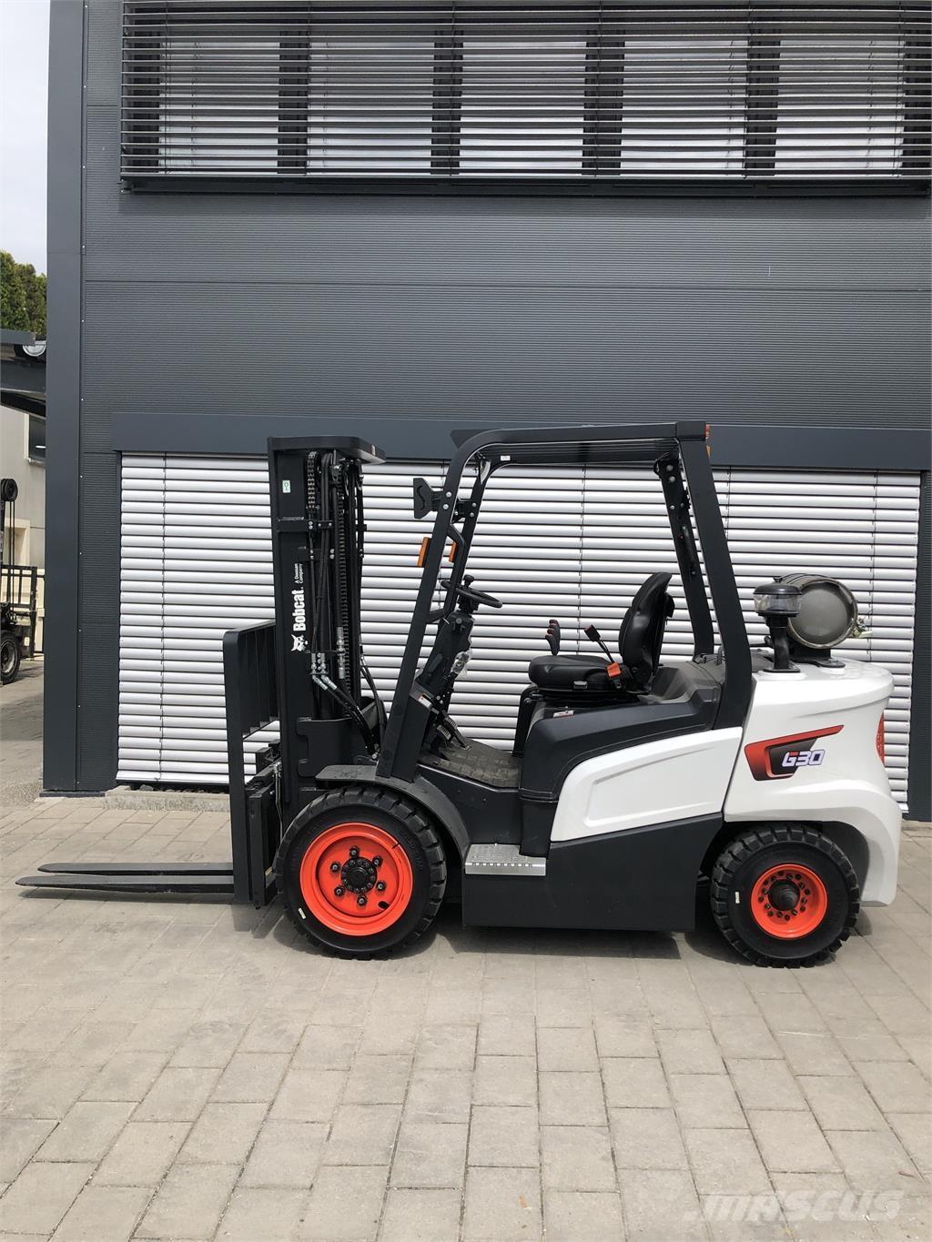 Bobcat G30 NXP Chariots GPL