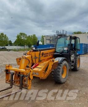 JCB 540-140 Chariot télescopique