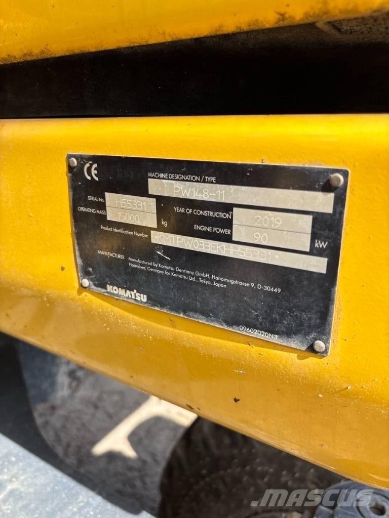 Komatsu PW 148-11 Pelle sur pneus