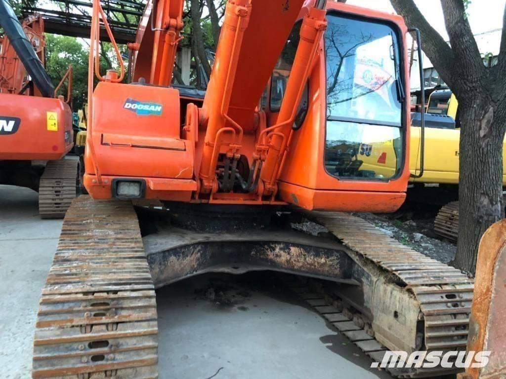 Doosan 220-7 Pelle sur chenilles
