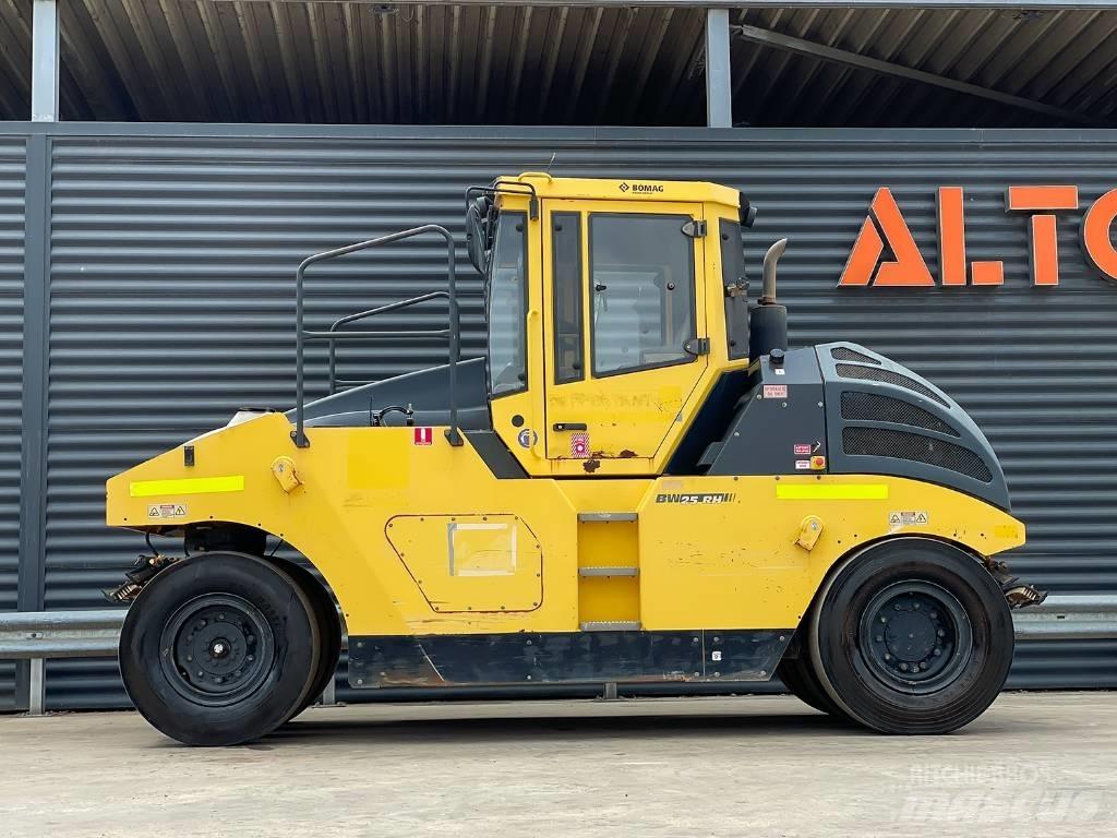 Bomag BW 25 RH Rouleaux à pneumatiques