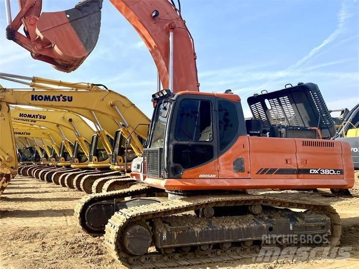 Doosan DX 380 LC Pelle sur chenilles