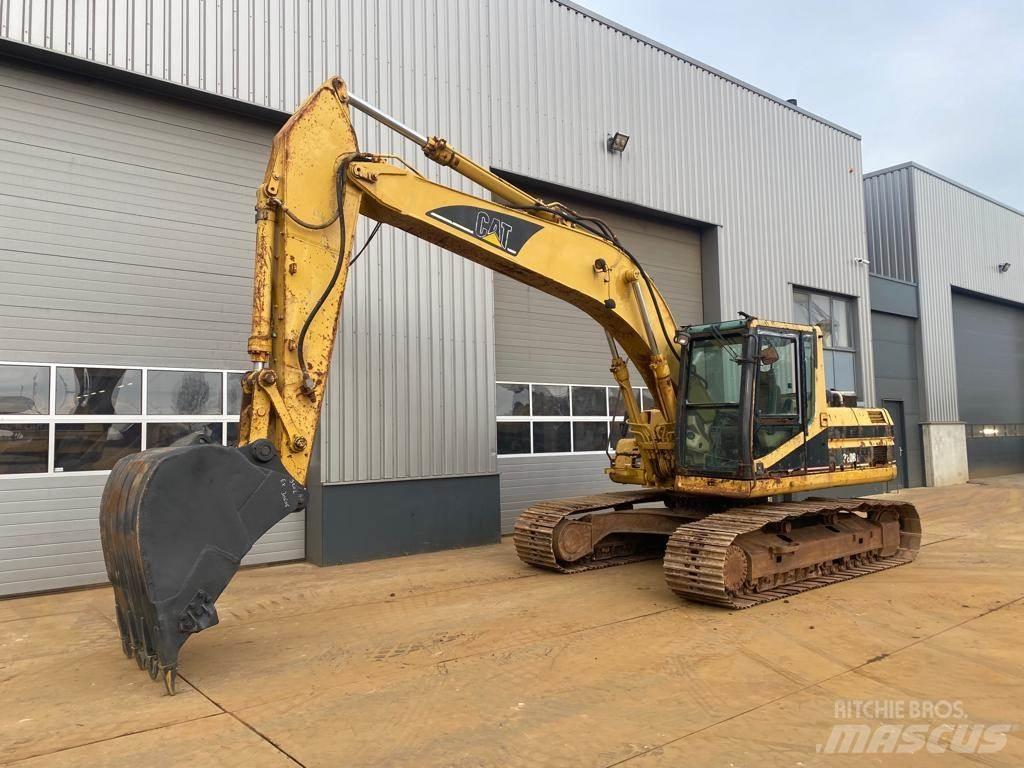 CAT 320BL Pelle sur chenilles