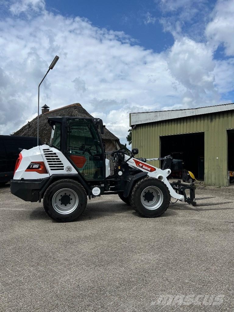 Bobcat L 85 Chargeuse sur pneus
