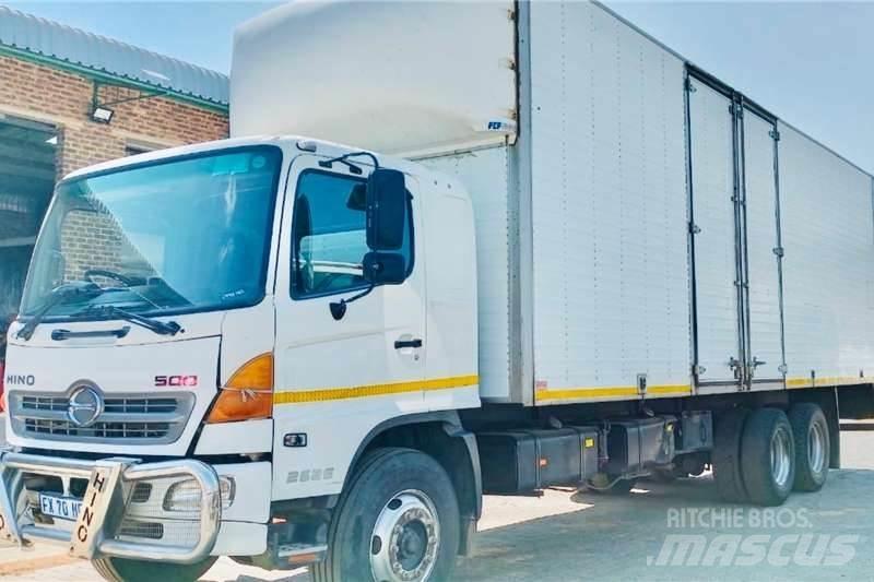Hino 500 2626 Autre camion