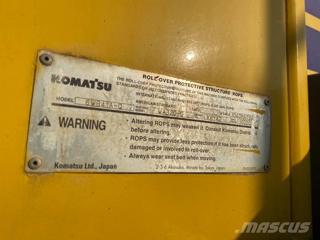 Komatsu WA 320-5 Chargeuse sur pneus